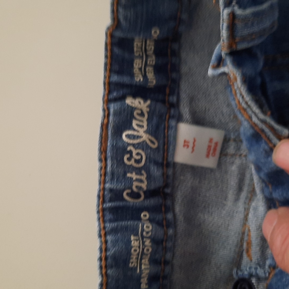 Shorts by Cat & Jack - Size 3T - Picture 2 of 6